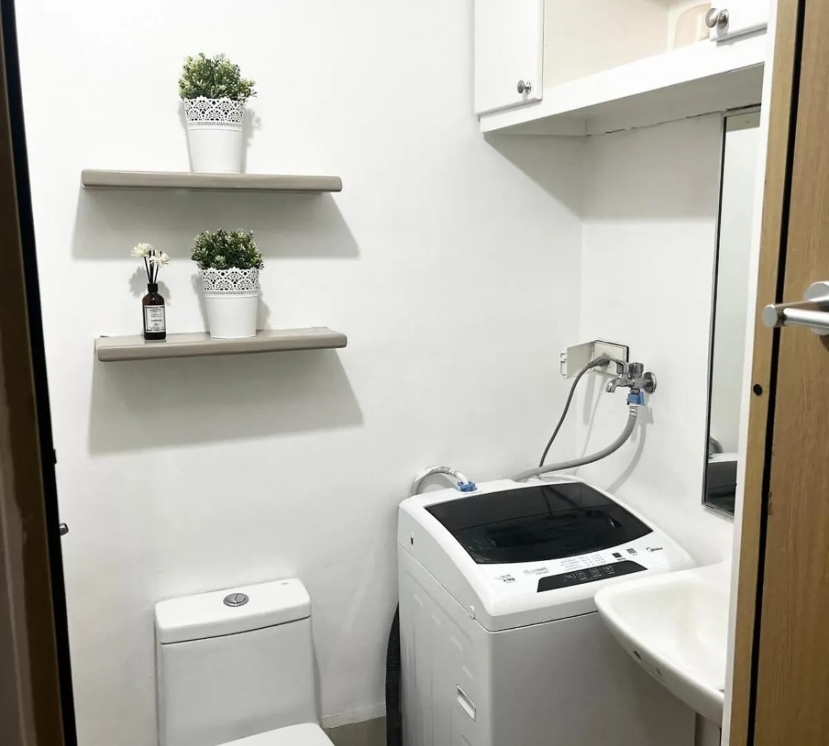 Aparthotel Comfy Condo Near Bgc, Makati And Naia Manila